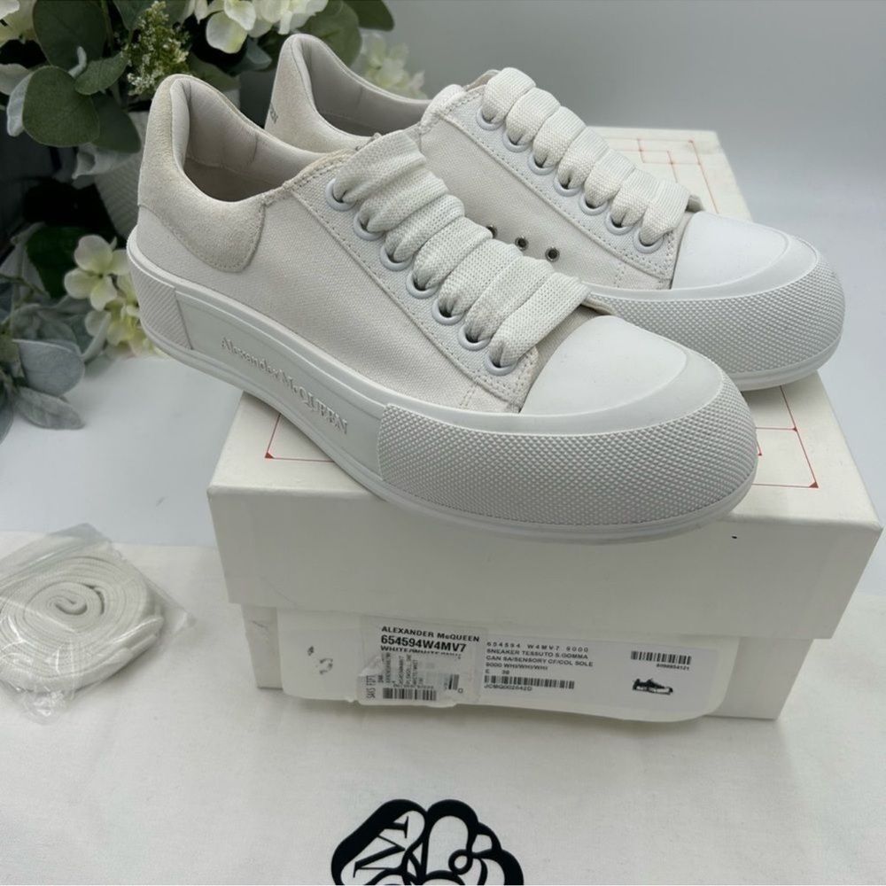 Women’s Alexander McQueen sneakers size 39.5 maiden Italy - Picture 4 of 11